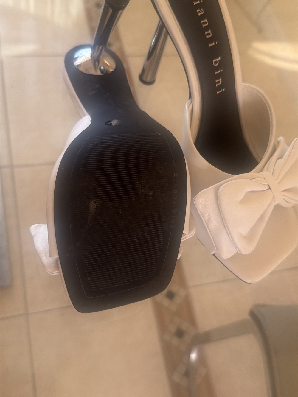 Gianni Bini White Bow Peep-Toe Platform Heels